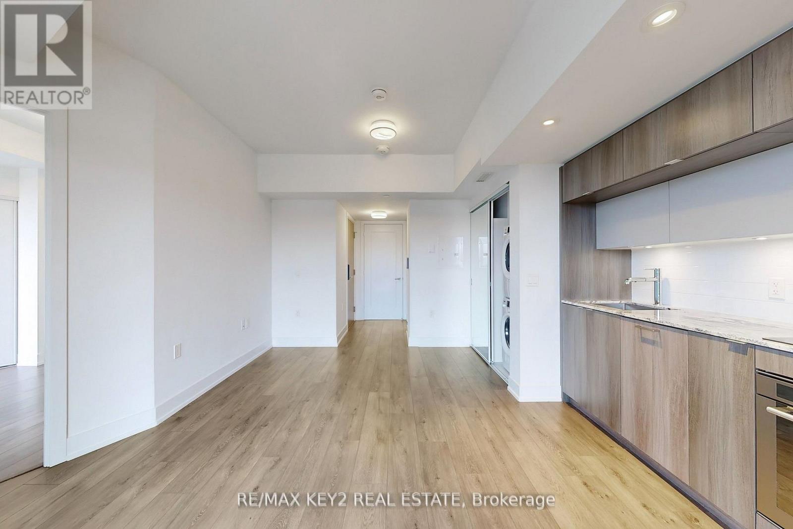 201 - 575 Bloor Street E, Toronto, Ontario  M4W 0B2 - Photo 2 - C12773476