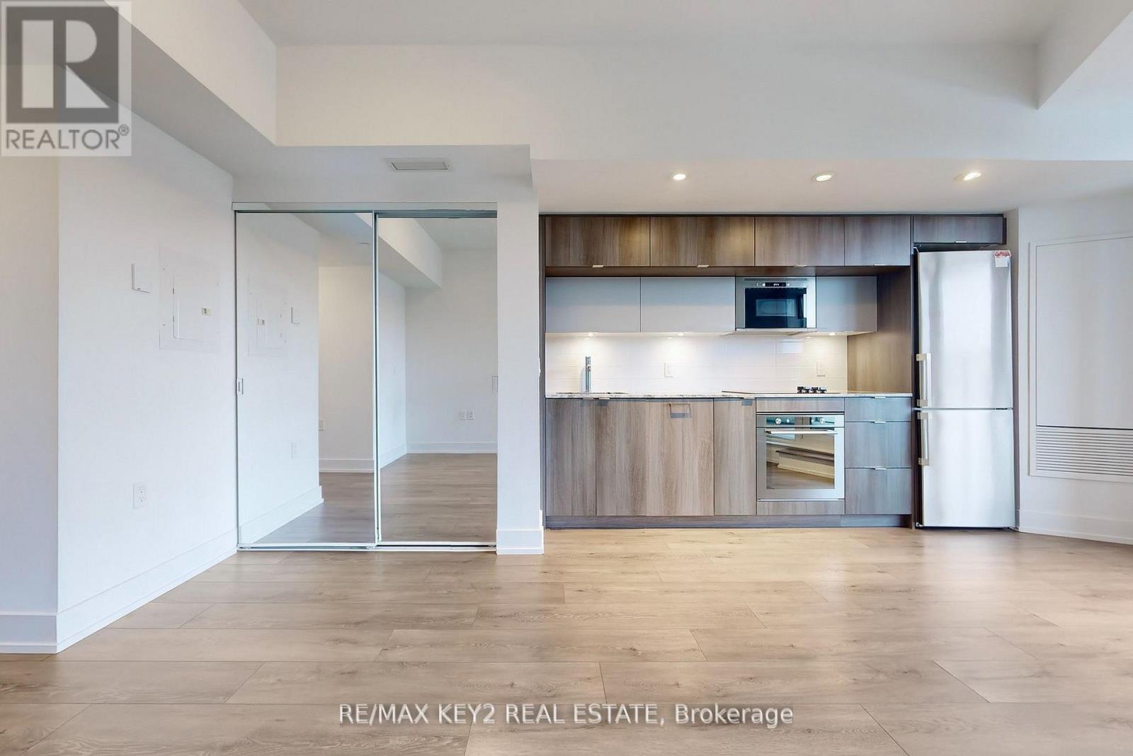 201 - 575 Bloor Street E, Toronto, Ontario  M4W 0B2 - Photo 4 - C12773476