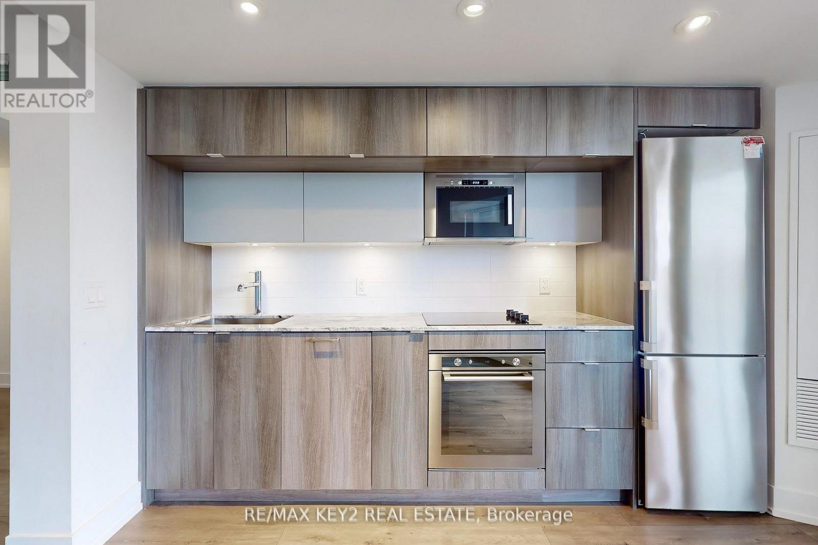 201 - 575 Bloor Street E, Toronto, Ontario  M4W 0B2 - Photo 5 - C12773476