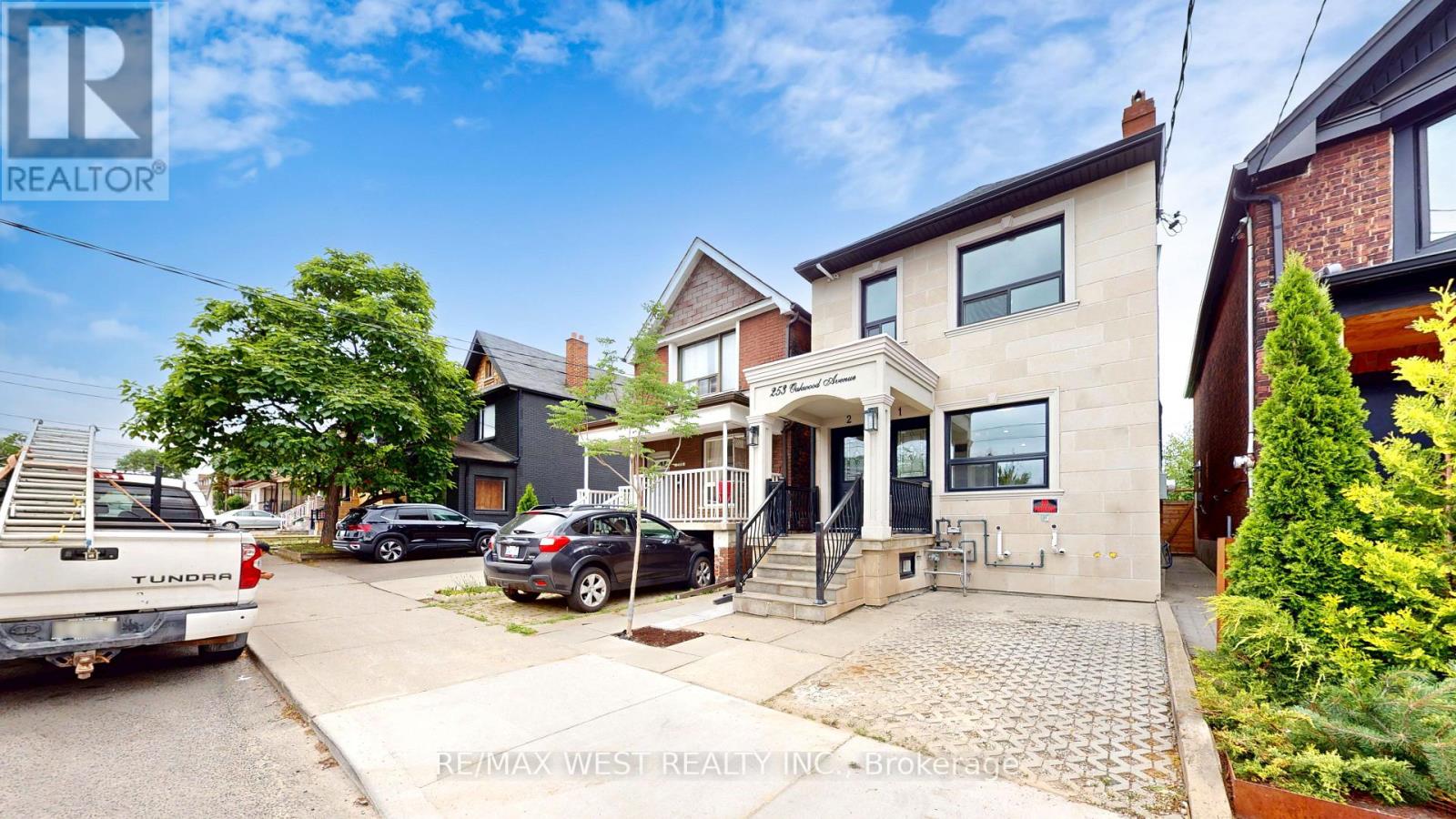 1 - 253 OAKWOOD AVENUE, Toronto, Ontario