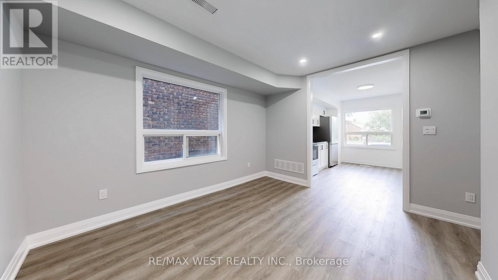 1 - 253 Oakwood Avenue, Toronto, Ontario  M6E 2V3 - Photo 10 - C12773498