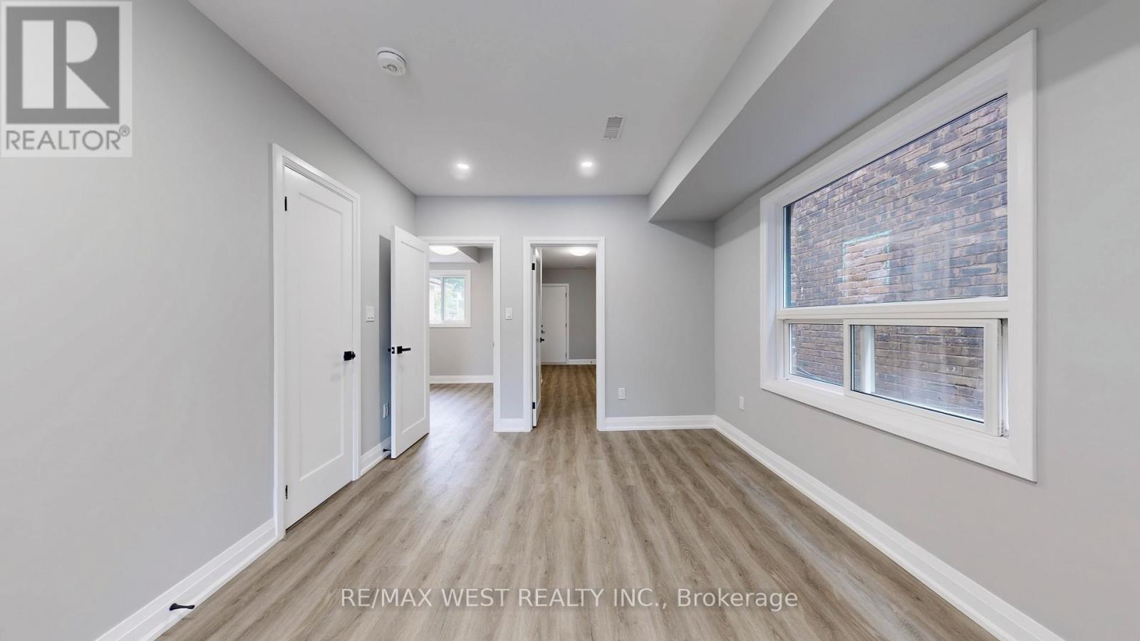 1 - 253 Oakwood Avenue, Toronto, Ontario  M6E 2V3 - Photo 11 - C12773498