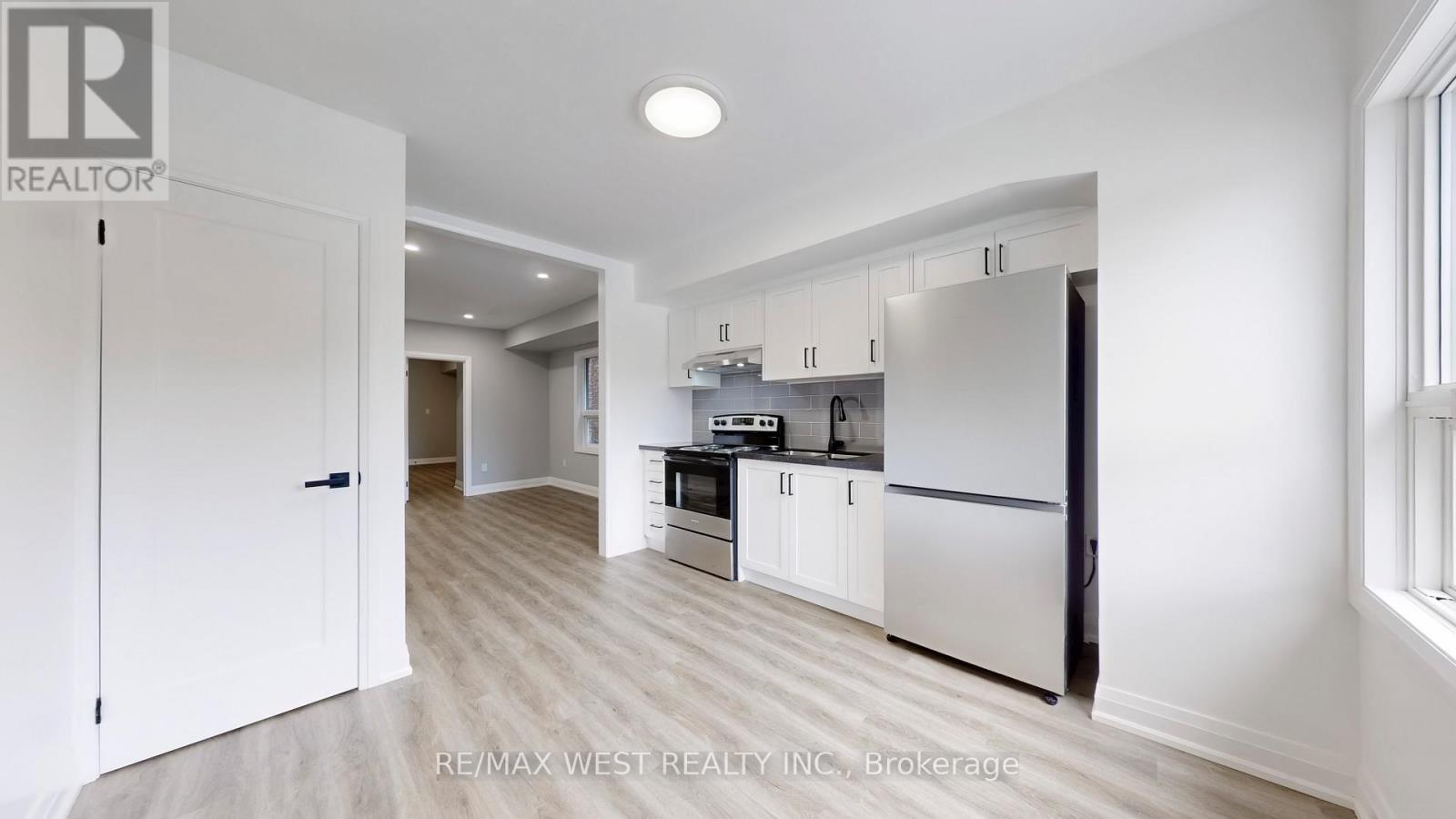 1 - 253 Oakwood Avenue, Toronto, Ontario  M6E 2V3 - Photo 17 - C12773498