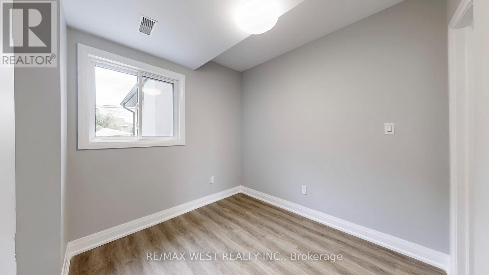 1 - 253 Oakwood Avenue, Toronto, Ontario  M6E 2V3 - Photo 21 - C12773498