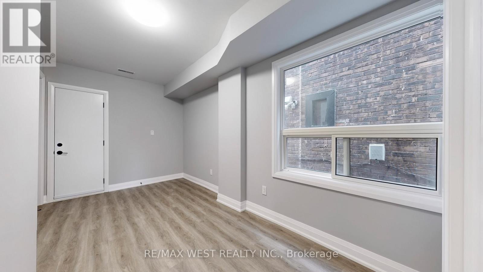 1 - 253 Oakwood Avenue, Toronto, Ontario  M6E 2V3 - Photo 24 - C12773498