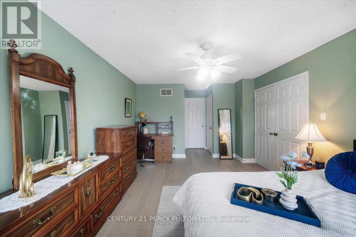 38 Carlisle Crescent, Toronto, Ontario  M1B 4X5 - Photo 8 - E12773330