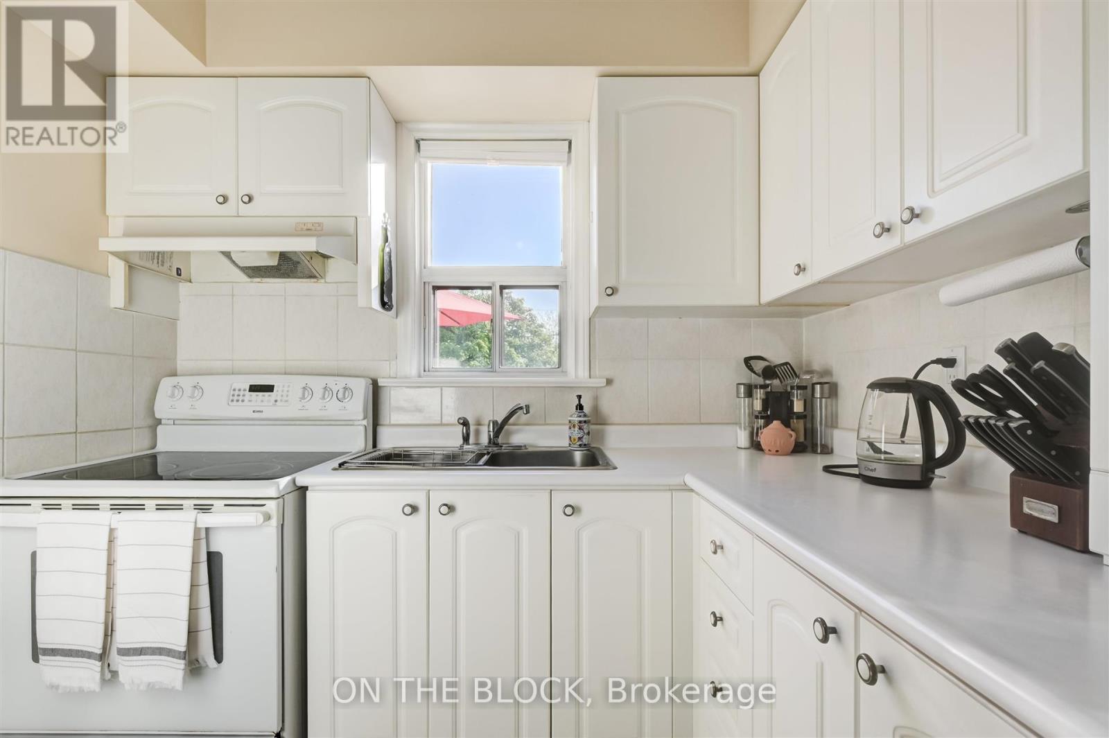 534 Midland Avenue, Toronto, Ontario  M1N 1T1 - Photo 30 - E12773414