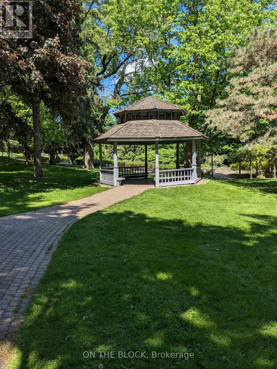 534 Midland Avenue, Toronto, Ontario  M1N 1T1 - Photo 15 - E12773472