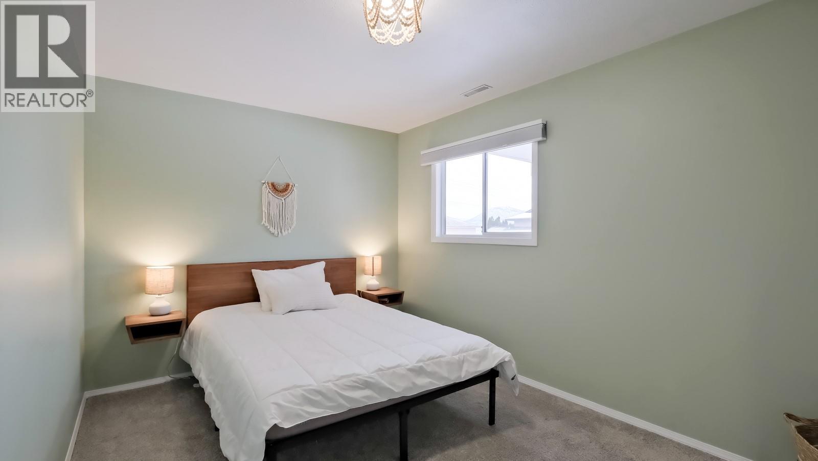 163 ROGERS Crescent Penticton Photo 27