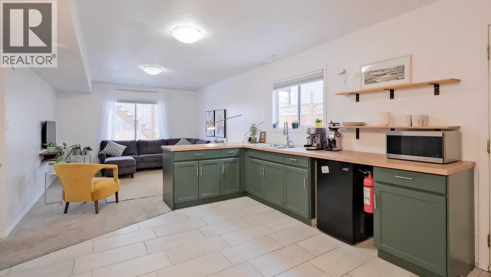 163 ROGERS Crescent Penticton Photo 23