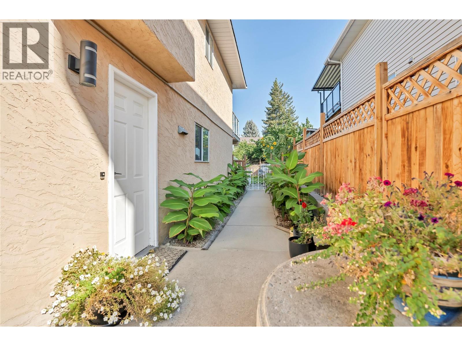 163 ROGERS Crescent Penticton Photo 28