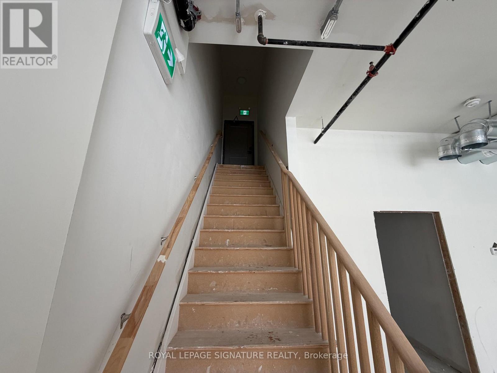 3 - 220 Dissette Street, Bradford West Gwillimbury (Bradford), Ontario  L3Z 3G8 - Photo 10 - N12773462