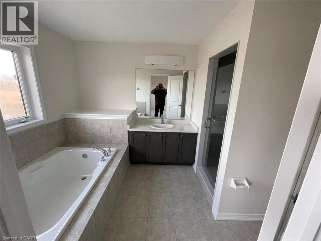 46 Witteveen Drive, Brantford, Ontario  N3T 0S1 - Photo 15 - 40804091