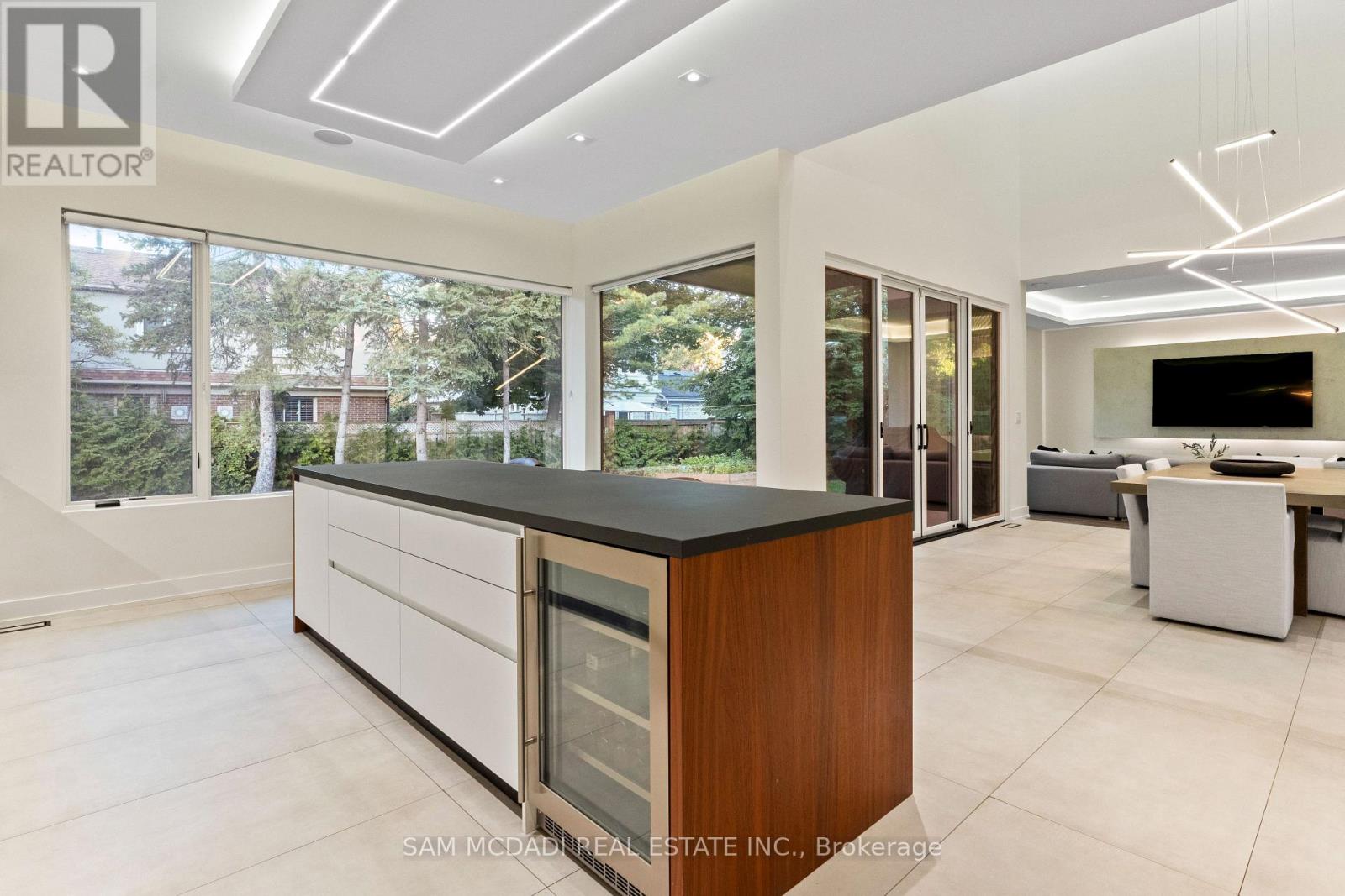 2075 Shawanaga Trail, Mississauga, Ontario  L5H 3Z3 - Photo 16 - W12773308