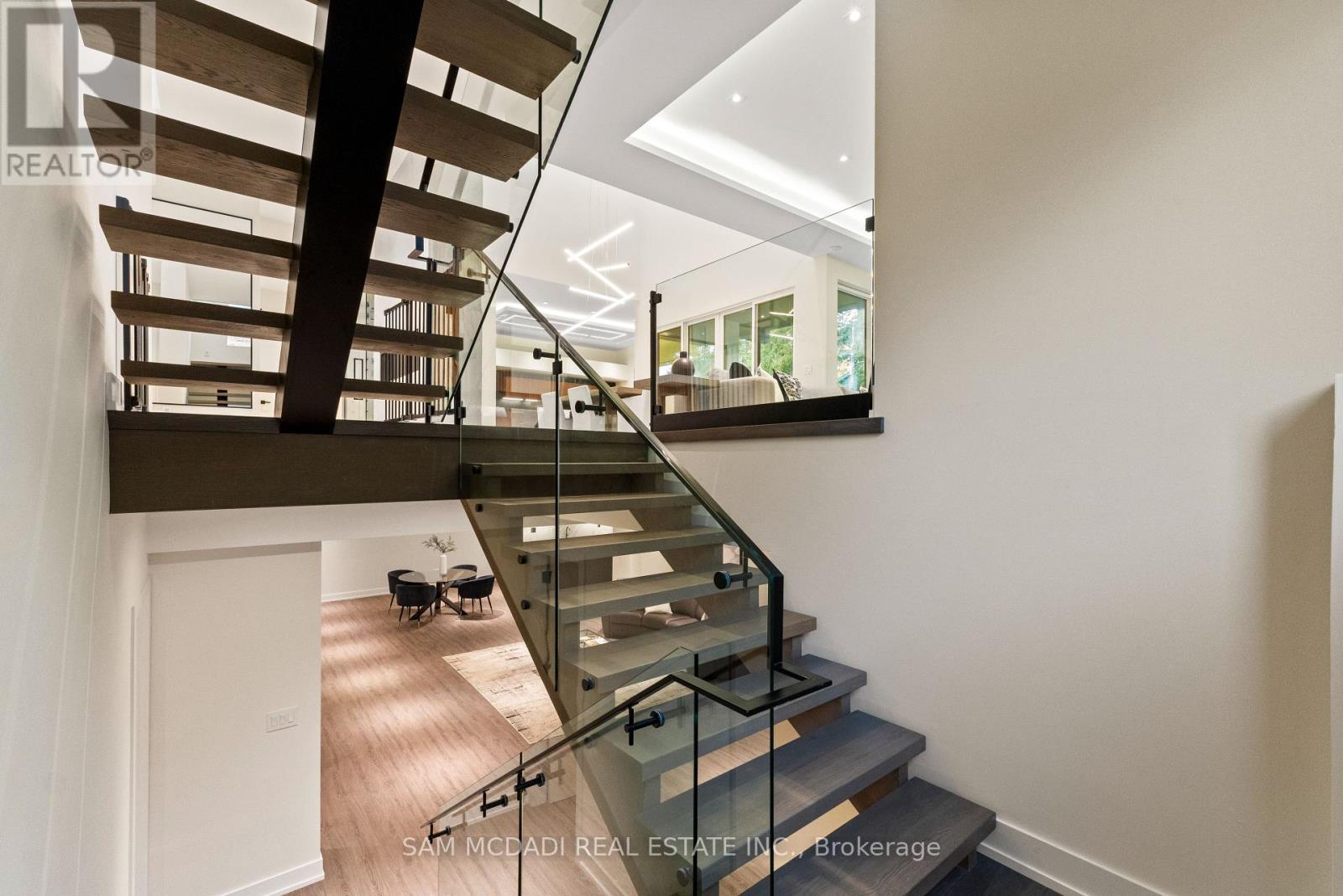 2075 Shawanaga Trail, Mississauga, Ontario  L5H 3Z3 - Photo 38 - W12773308