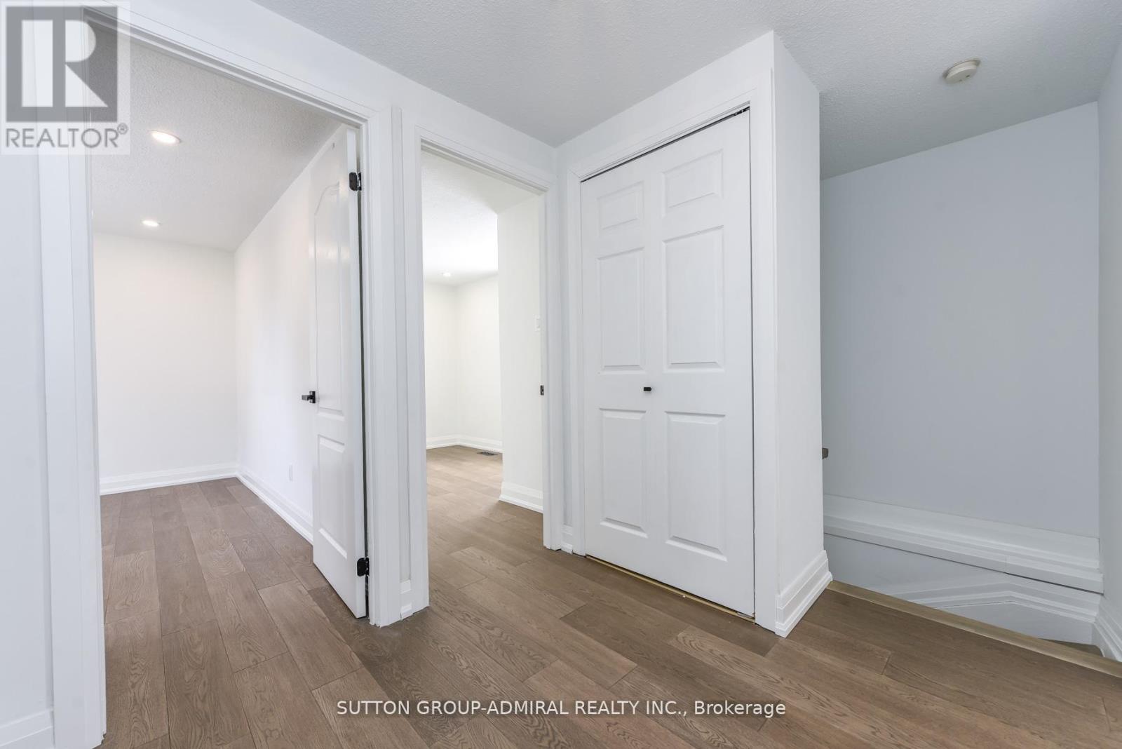 4 Hardcastle Court, Brampton, Ontario  L6S 2A9 - Photo 17 - W12773318