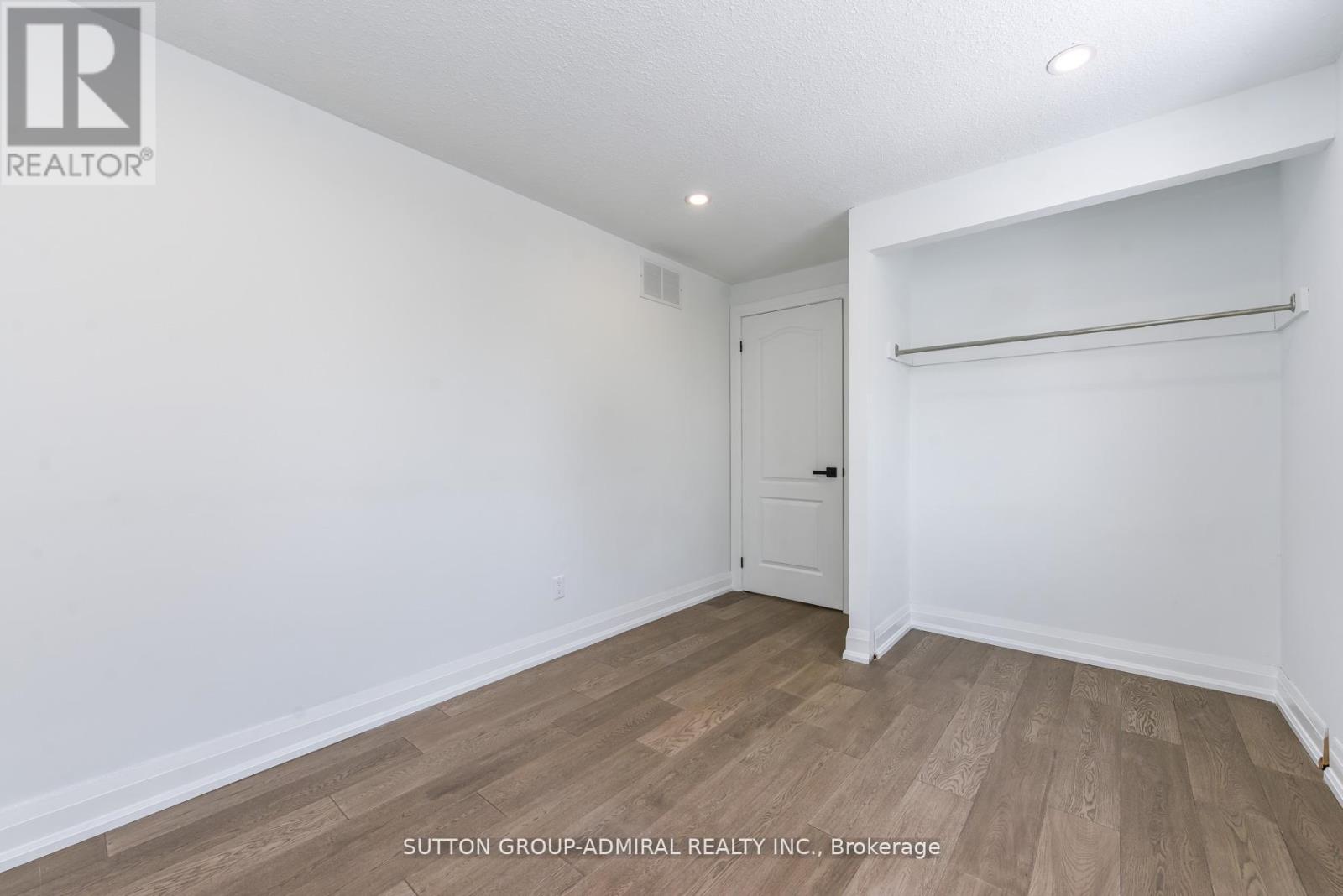 4 Hardcastle Court, Brampton, Ontario  L6S 2A9 - Photo 31 - W12773318