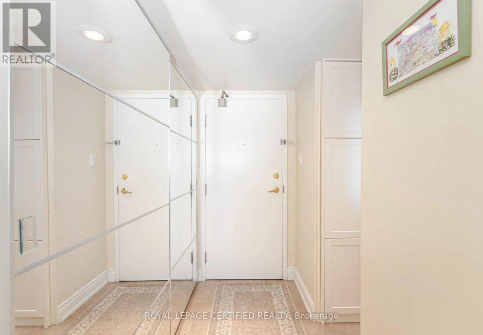 1107 - 2091 Hurontario Street, Mississauga, Ontario  L5A 4E6 - Photo 3 - W12773334