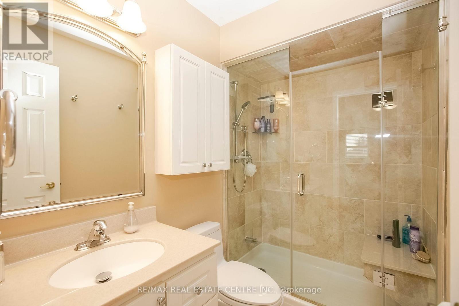 21 Amantine Crescent, Brampton, Ontario  L6W 4A2 - Photo 16 - W12773394