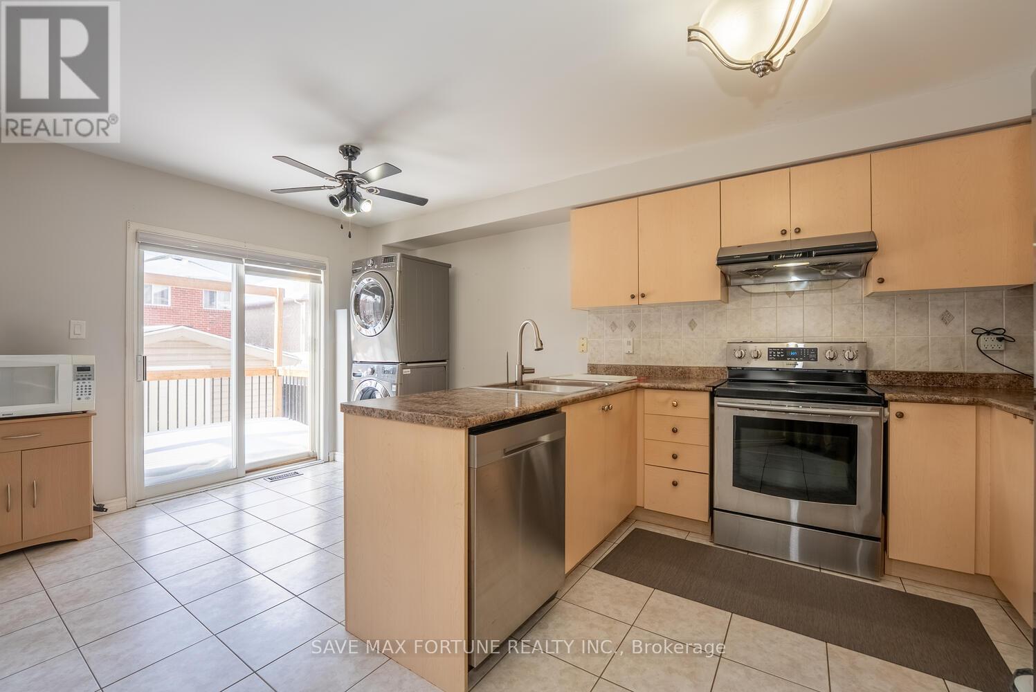 72 Schooner Drive, Brampton, Ontario  L7A 3J2 - Photo 13 - W12773412