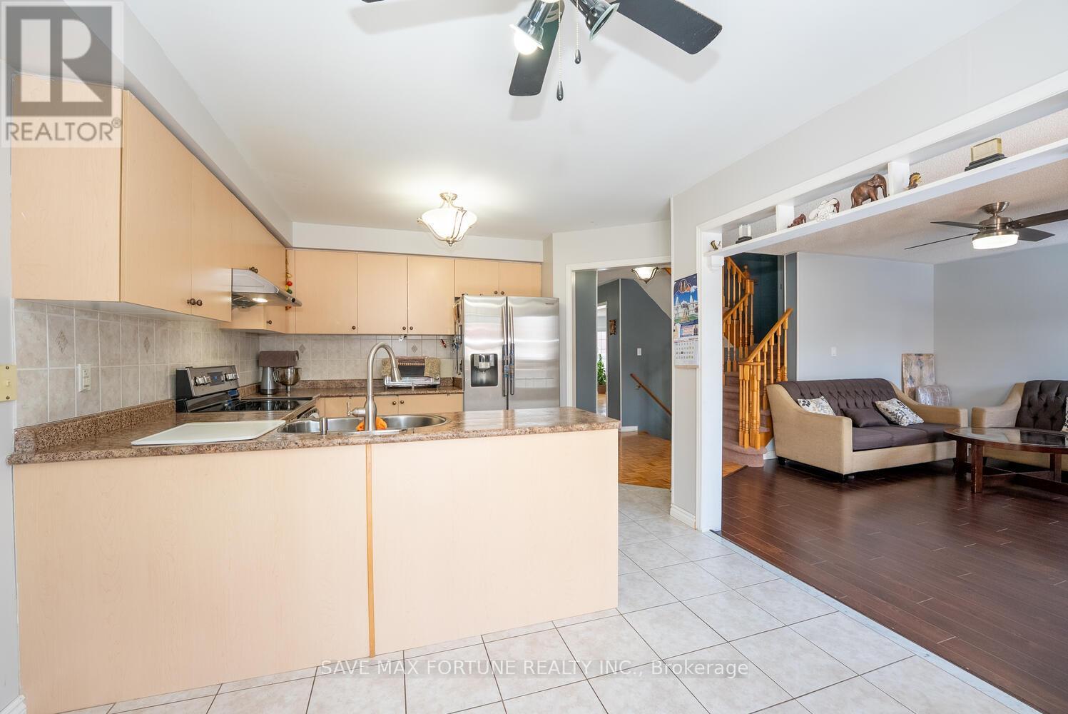 72 Schooner Drive, Brampton, Ontario  L7A 3J2 - Photo 16 - W12773412