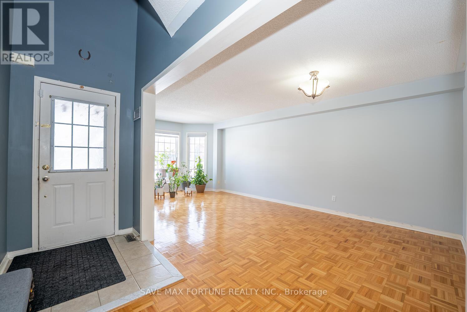 72 Schooner Drive, Brampton, Ontario  L7A 3J2 - Photo 5 - W12773412