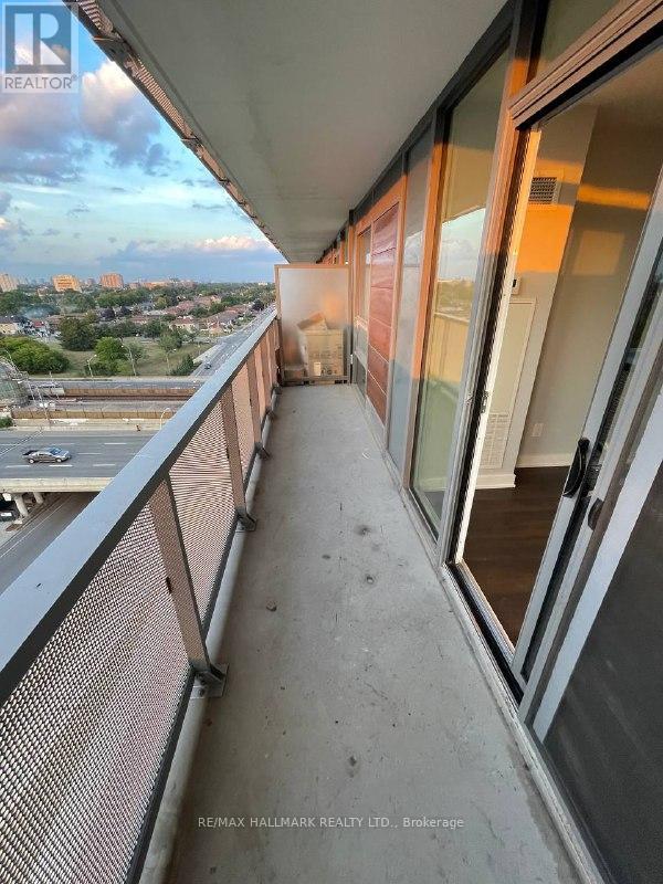 160 Fleminton Road, Toronto, Ontario  M6A 1N6 - Photo 14 - W12773422