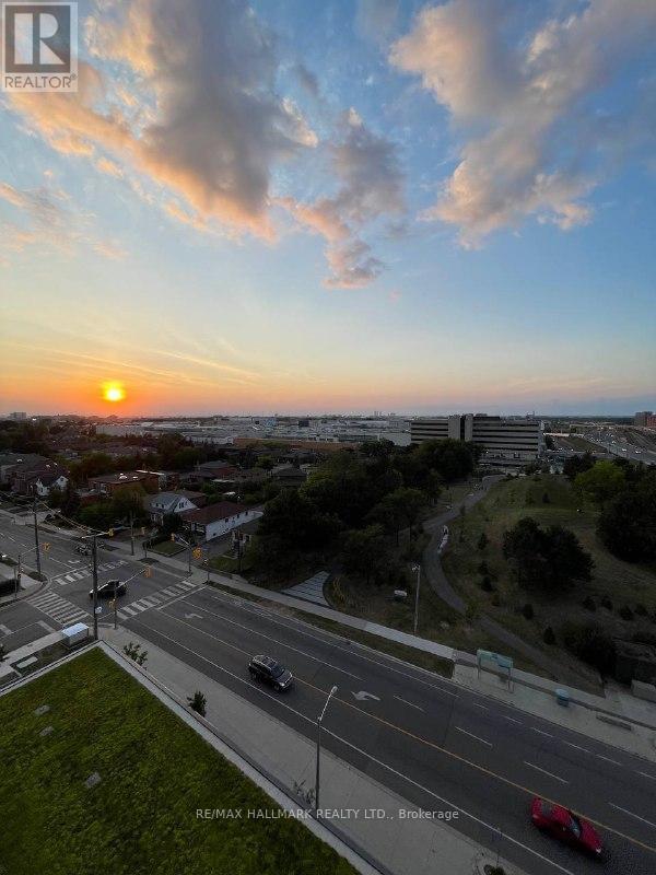 160 Fleminton Road, Toronto, Ontario  M6A 1N6 - Photo 15 - W12773422