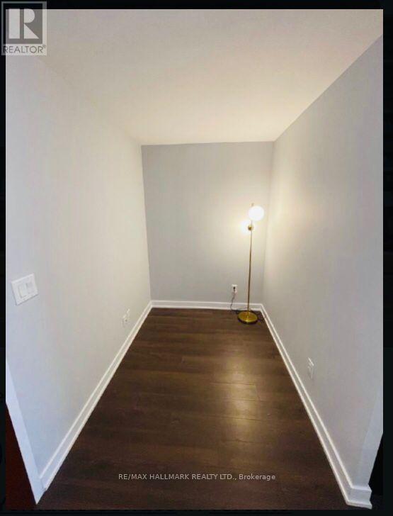 160 Fleminton Road, Toronto, Ontario  M6A 1N6 - Photo 6 - W12773422