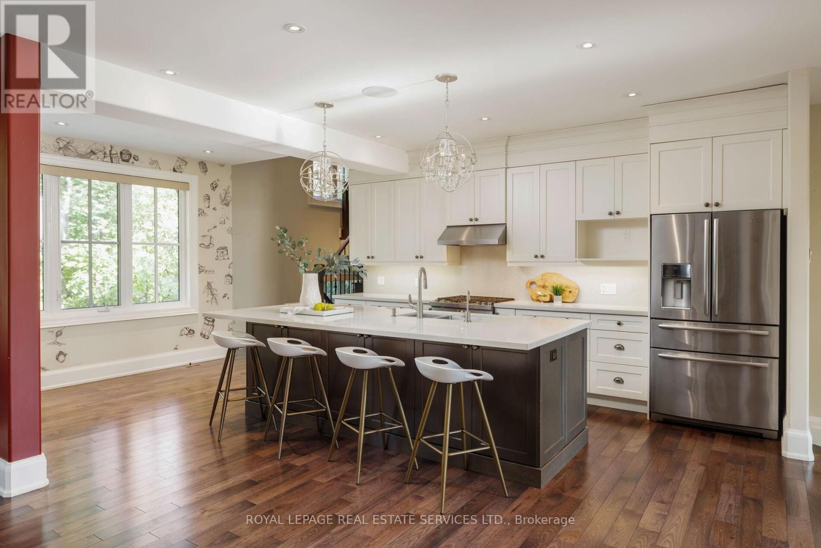 2448 Bridge Road, Oakville, Ontario  L6L 5C2 - Photo 2 - W12773430