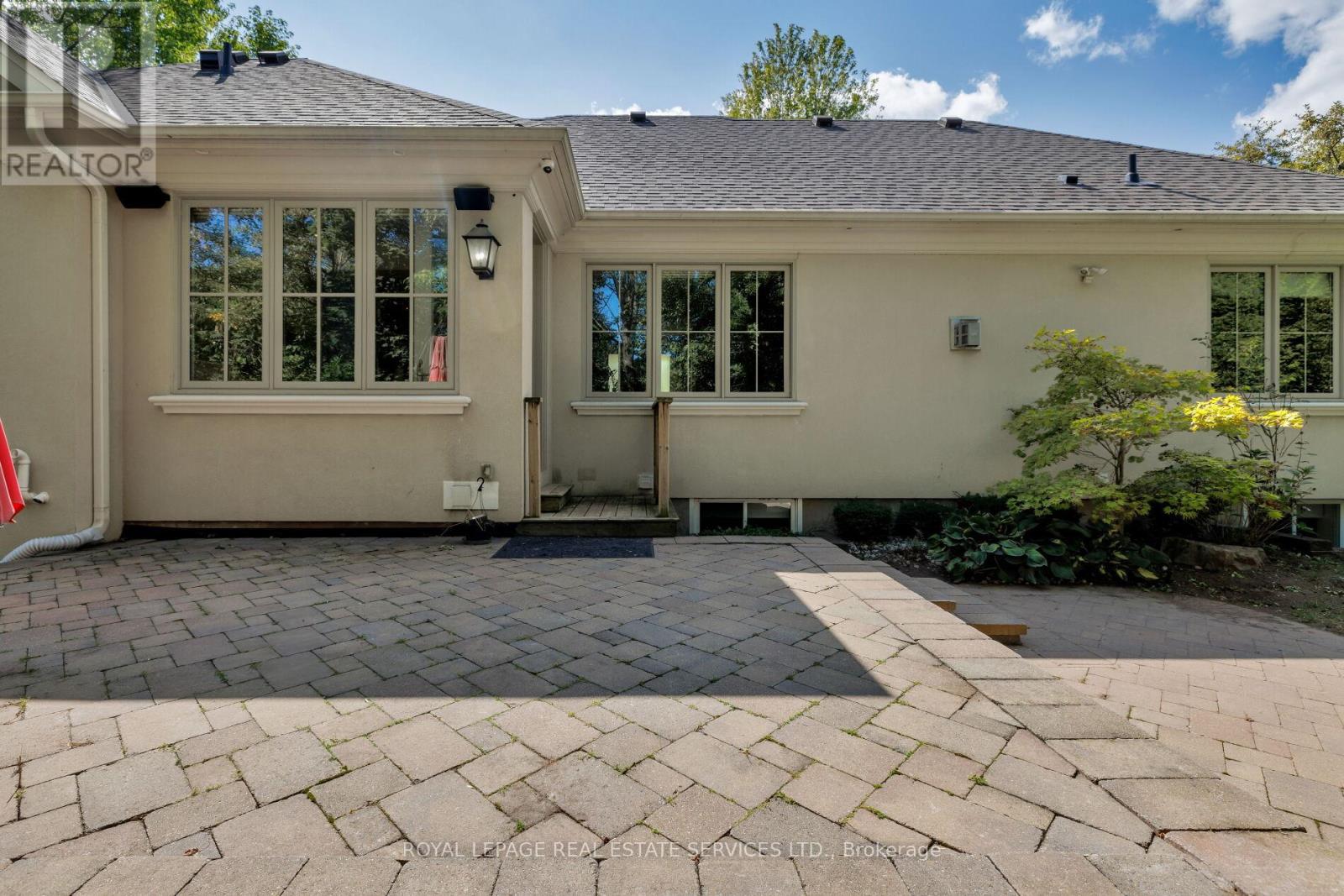 2448 Bridge Road, Oakville, Ontario  L6L 5C2 - Photo 38 - W12773430