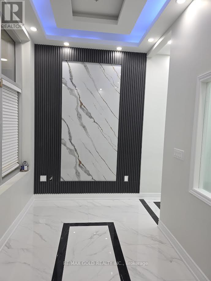 22 - 90 Eastern Avenue, Brampton, Ontario  L6W 0B6 - Photo 5 - W12773434