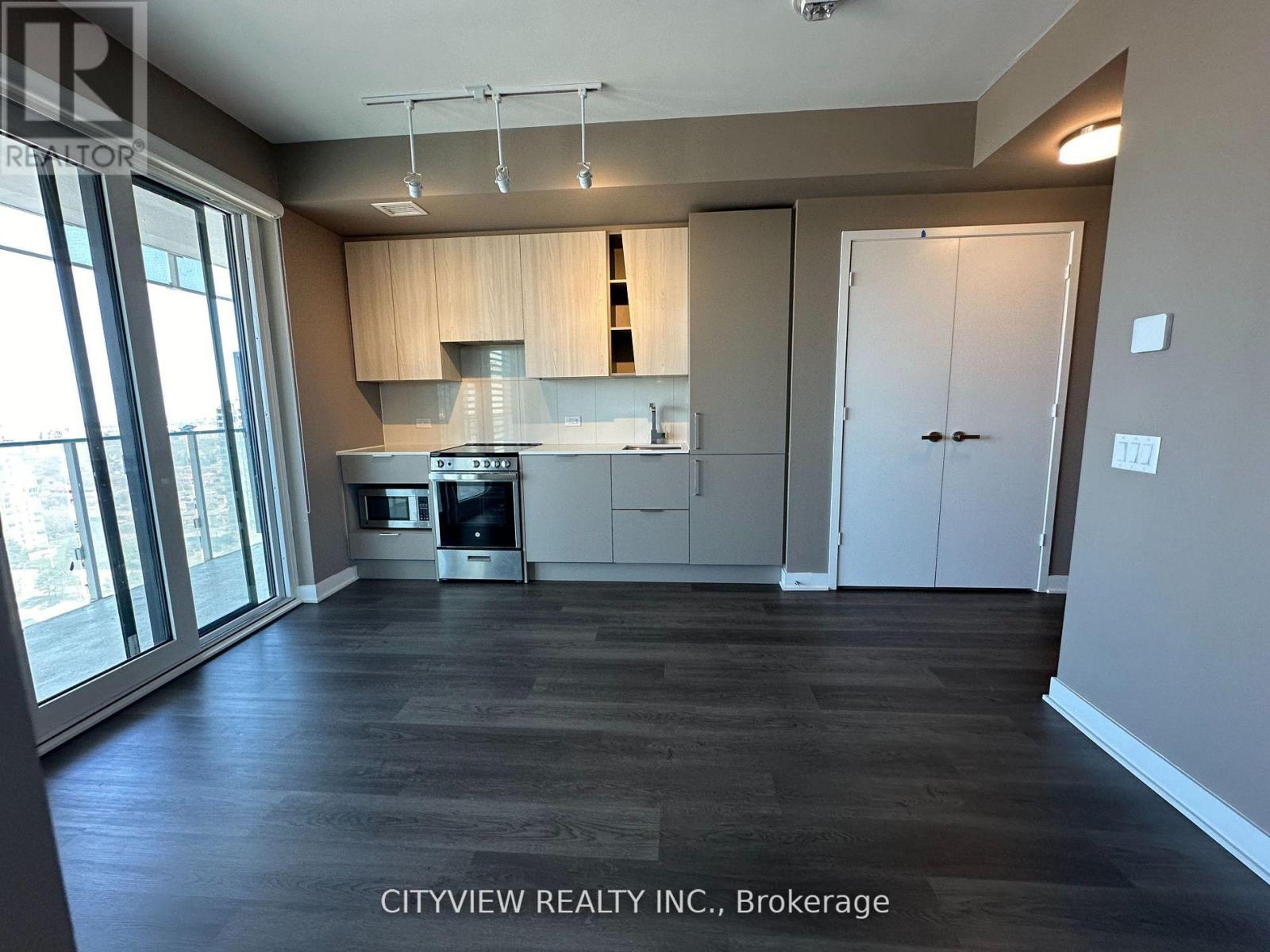 1711 - 3900 Confederation Parkway, Mississauga, Ontario  L5B 0M3 - Photo 8 - W12773440