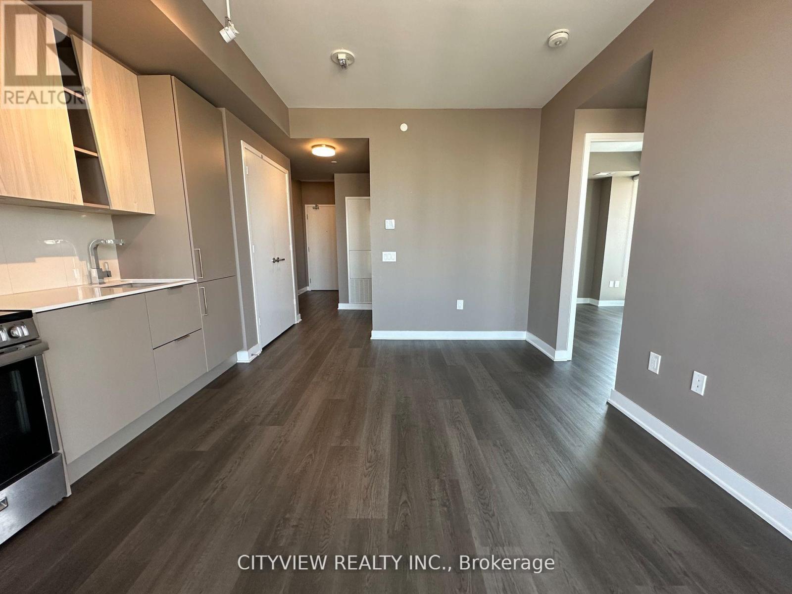 1711 - 3900 Confederation Parkway, Mississauga, Ontario  L5B 0M3 - Photo 9 - W12773440