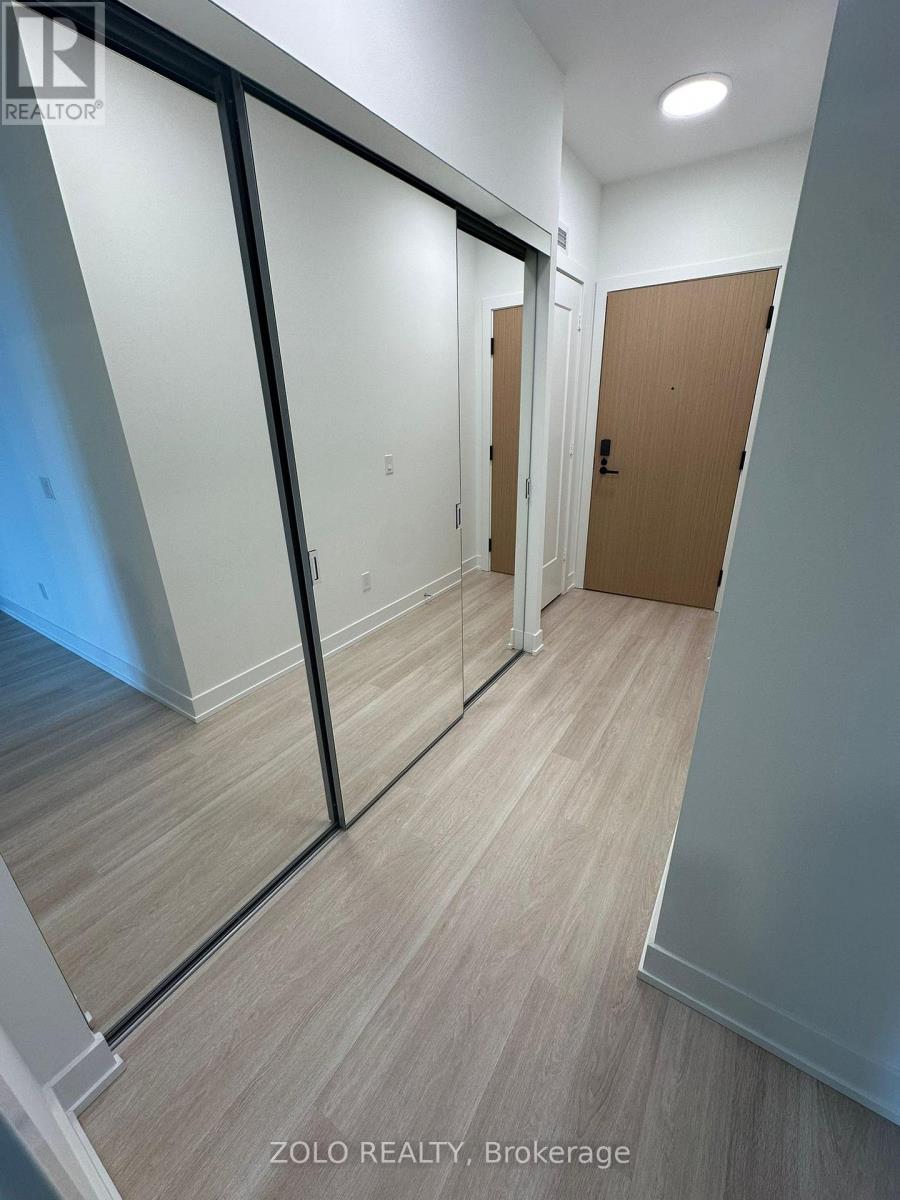 1010 - 60 Central Park, Toronto, Ontario  M9A 0E6 - Photo 3 - W12773504