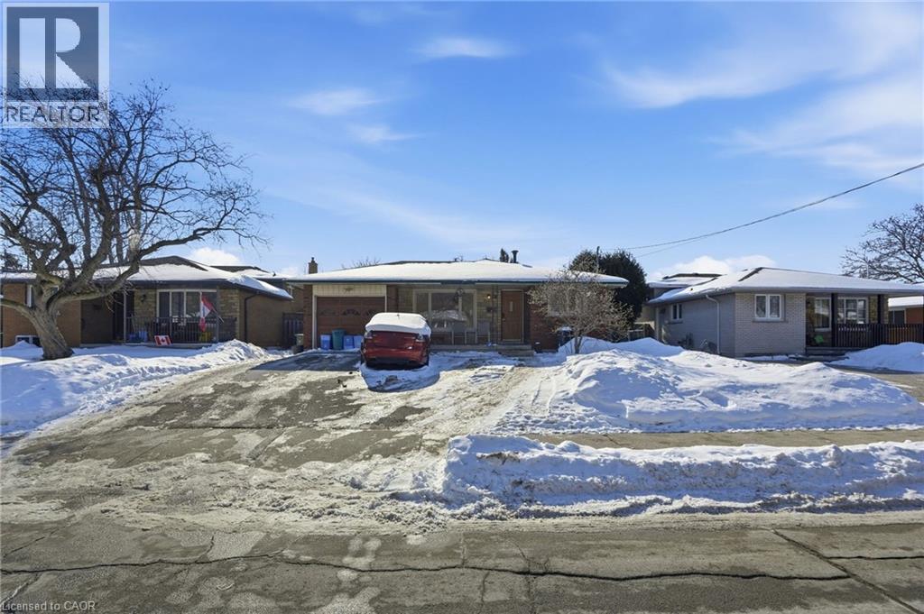 57 Gainsborough Road, Hamilton, Ontario  L8E 1E3 - Photo 2 - 40802818