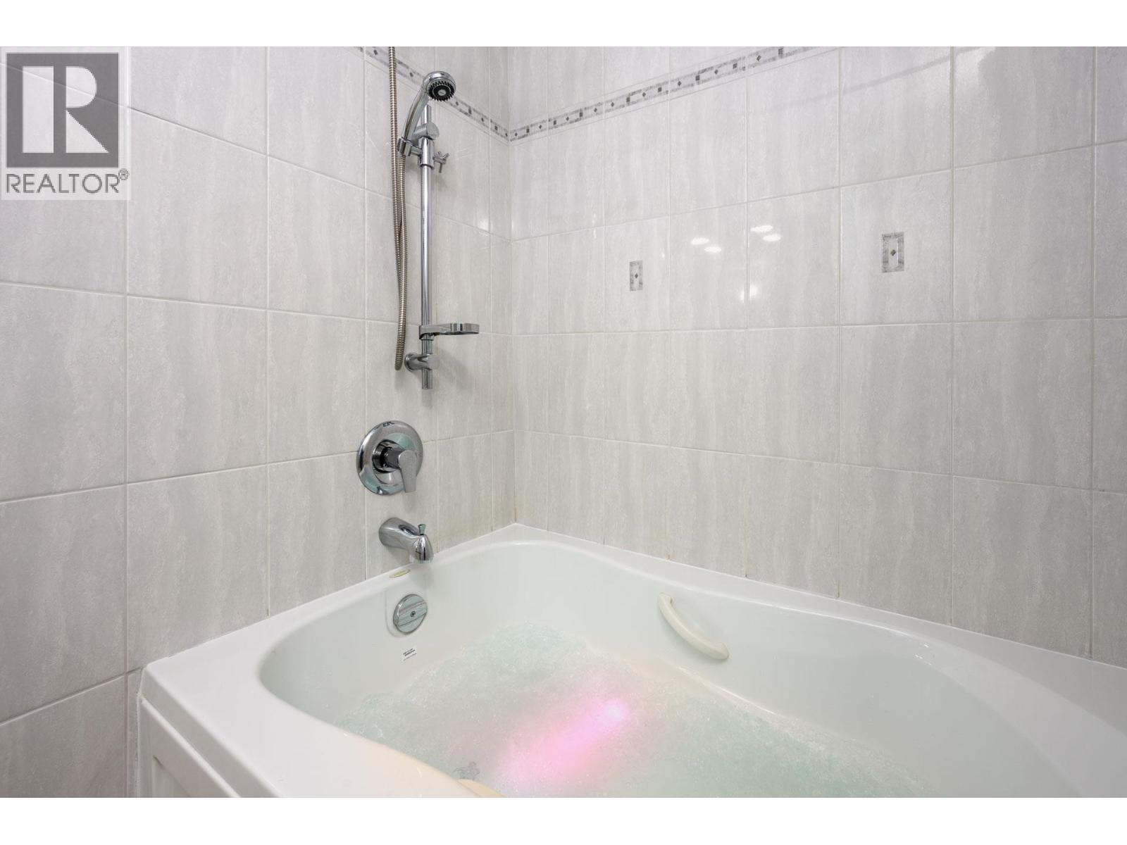 204 2995 Princess Crescent, Coquitlam, British Columbia  V3B 7N1 - Photo 19 - R3085883