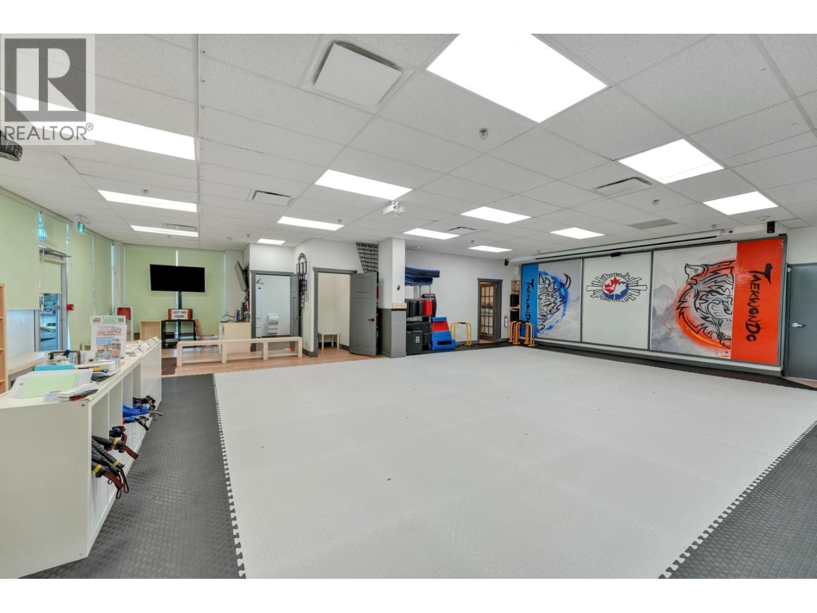 101 & 102 1209 W 16th Street, North Vancouver, British Columbia  V7P 1R5 - Photo 10 - C8075788