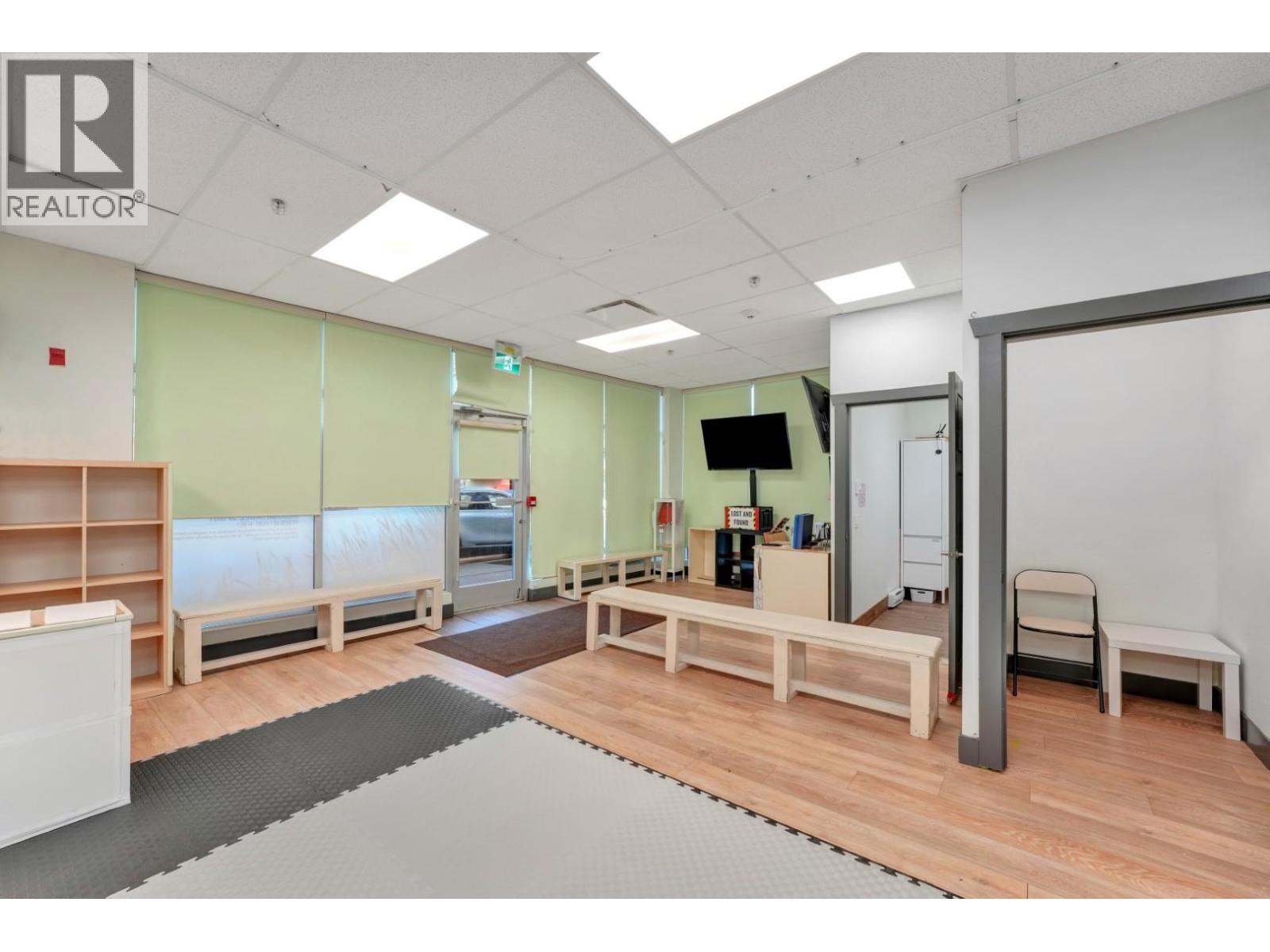 101 & 102 1209 W 16th Street, North Vancouver, British Columbia  V7P 1R5 - Photo 23 - C8075788