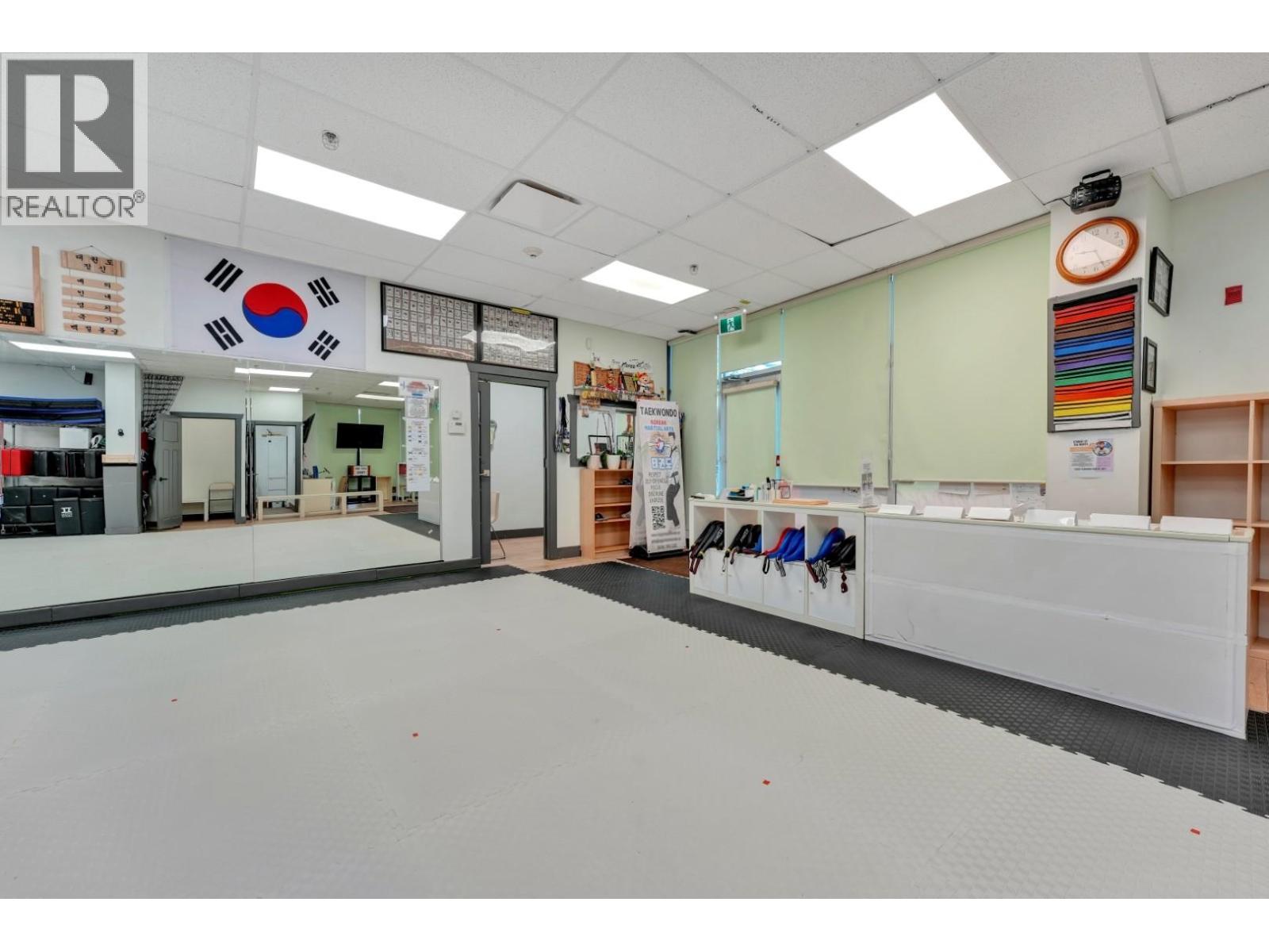 101 & 102 1209 W 16th Street, North Vancouver, British Columbia  V7P 1R5 - Photo 16 - C8075788