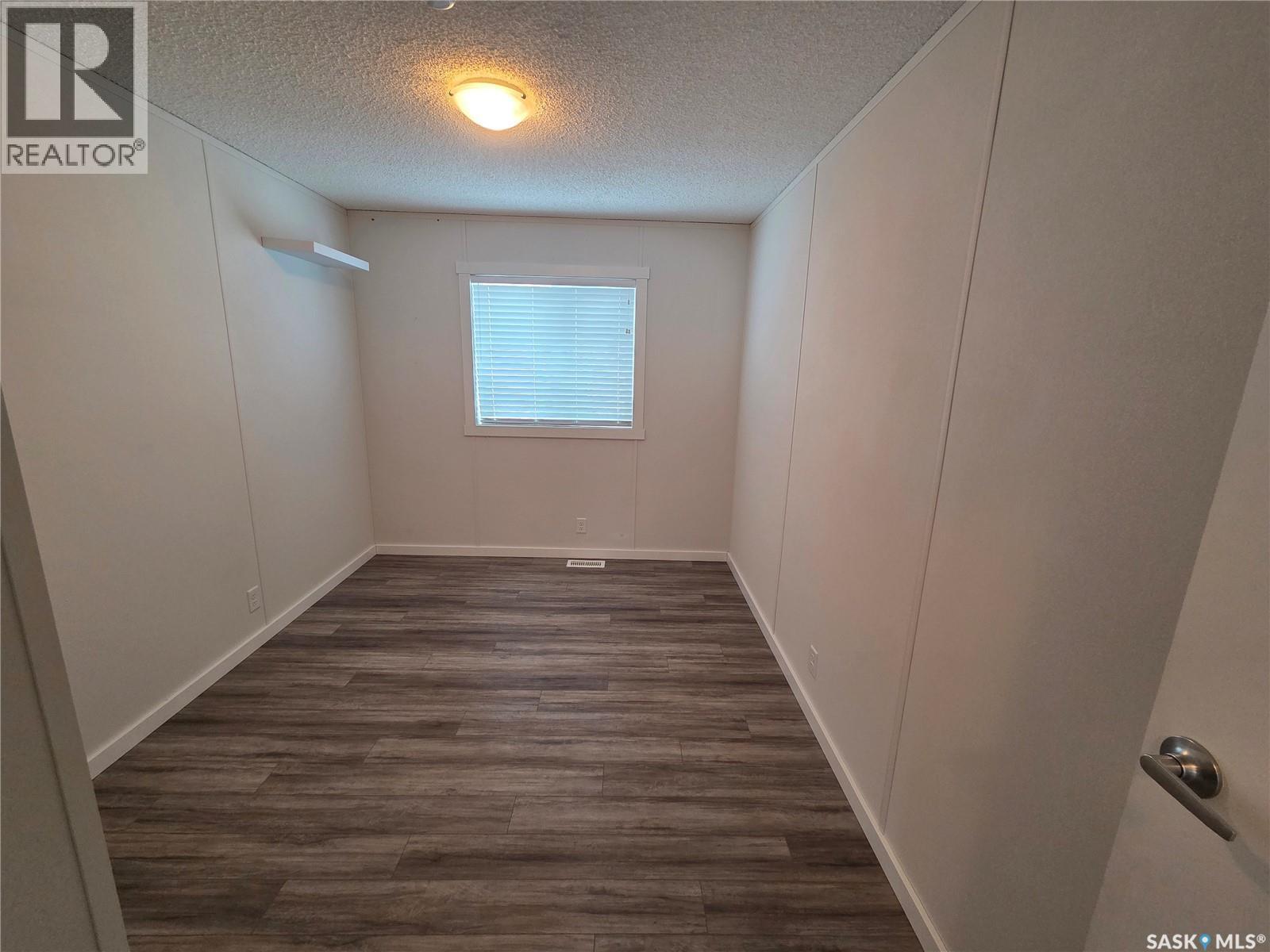 413 Railway Street, Kipling, Saskatchewan  S0G 2S0 - Photo 37 - SK028129