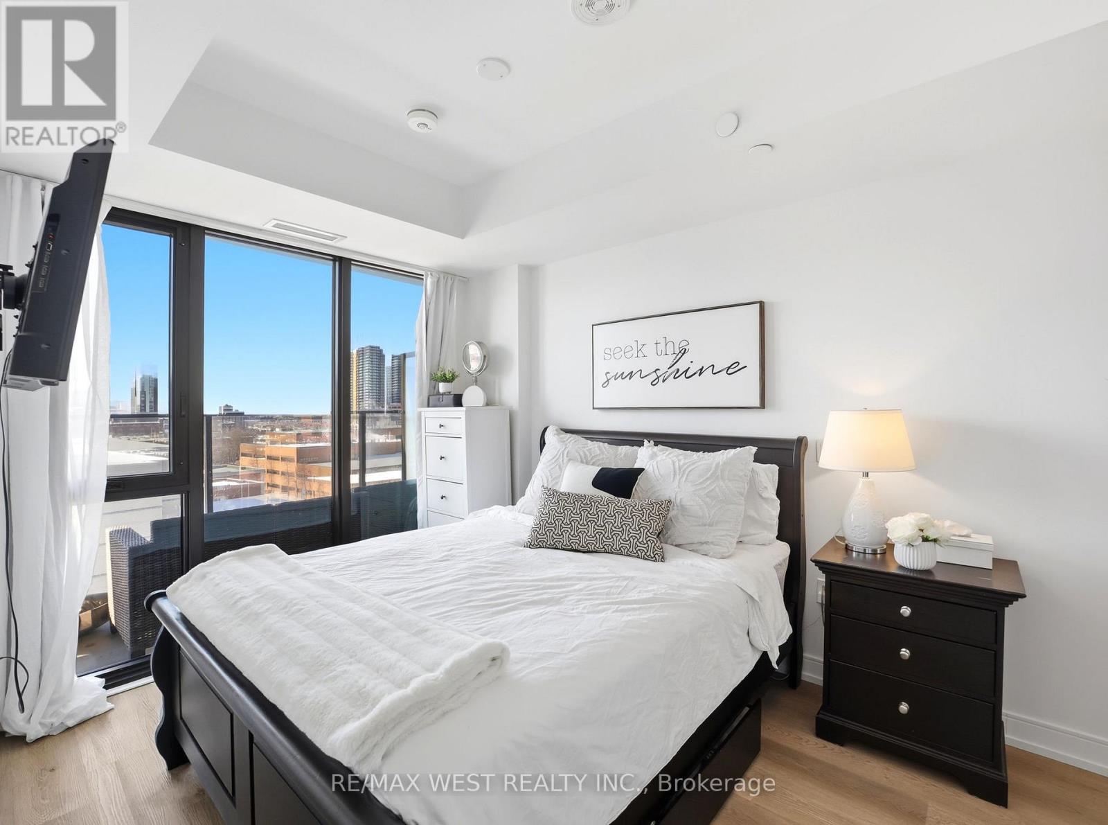 912 - 1 Jarvis Street, Hamilton, Ontario  L8R 3J2 - Photo 10 - X12773352