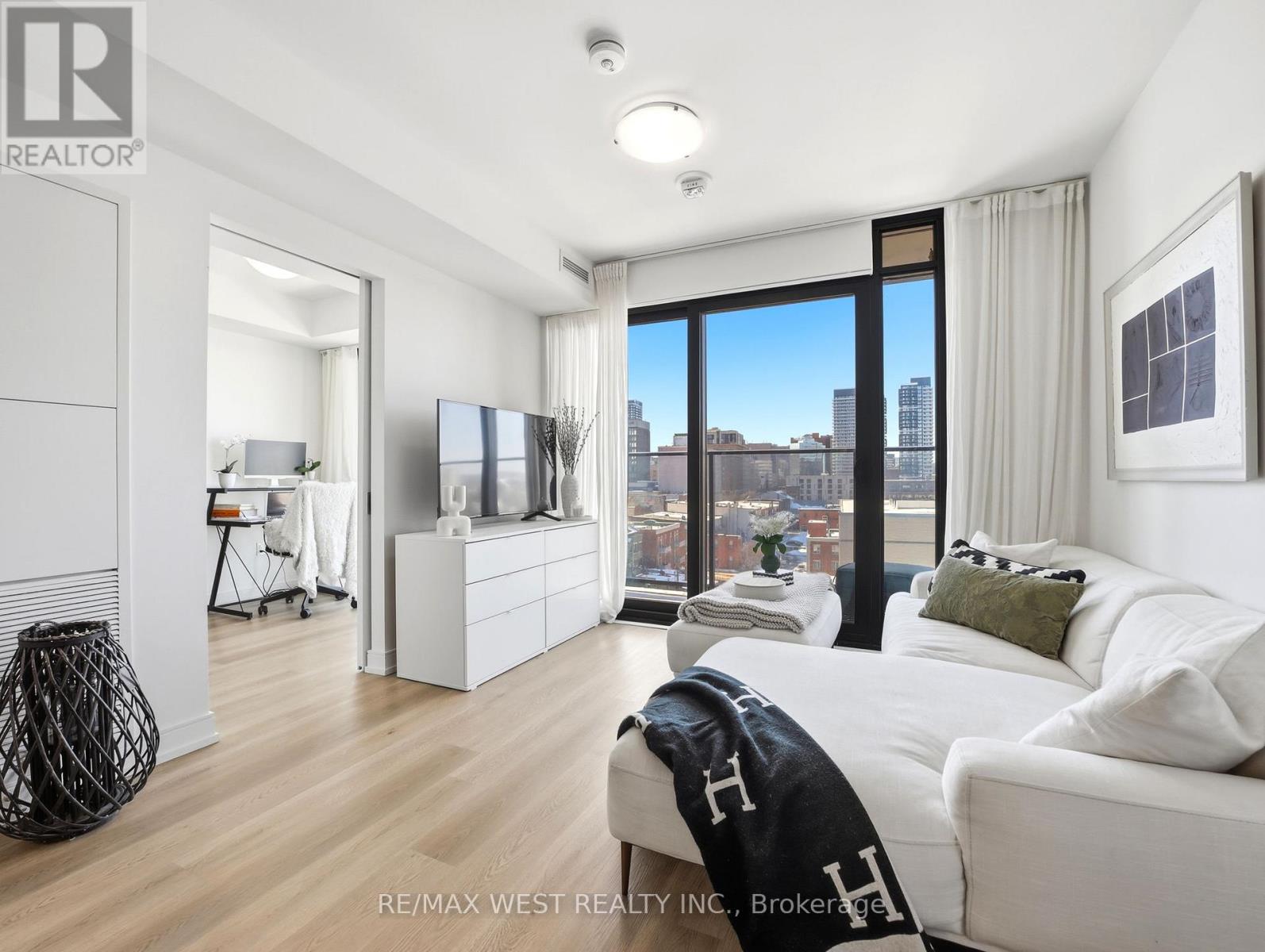 912 - 1 Jarvis Street, Hamilton, Ontario  L8R 3J2 - Photo 9 - X12773352