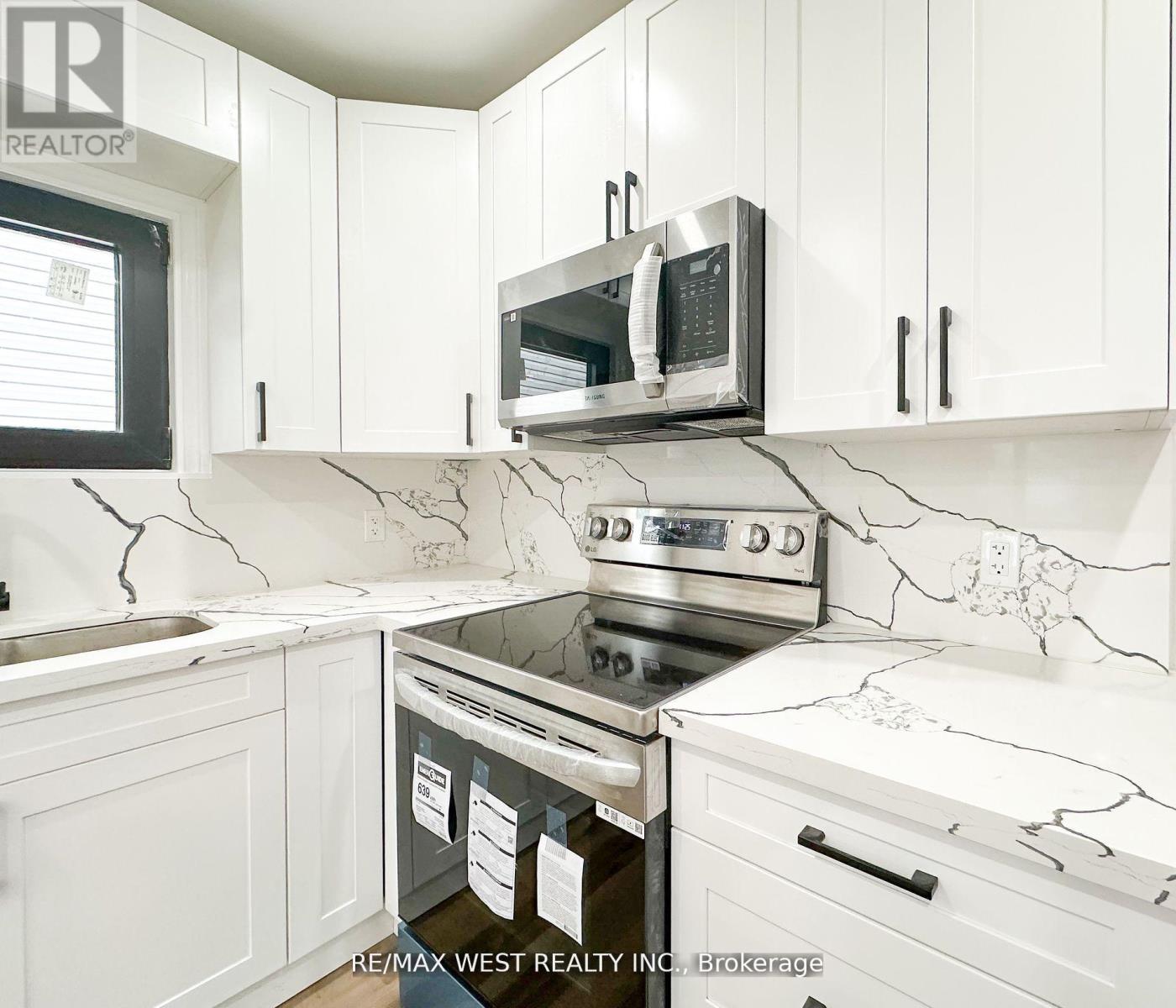 28 Concord Avenue, St. Catharines, Ontario  L2M 5N6 - Photo 11 - X12773438