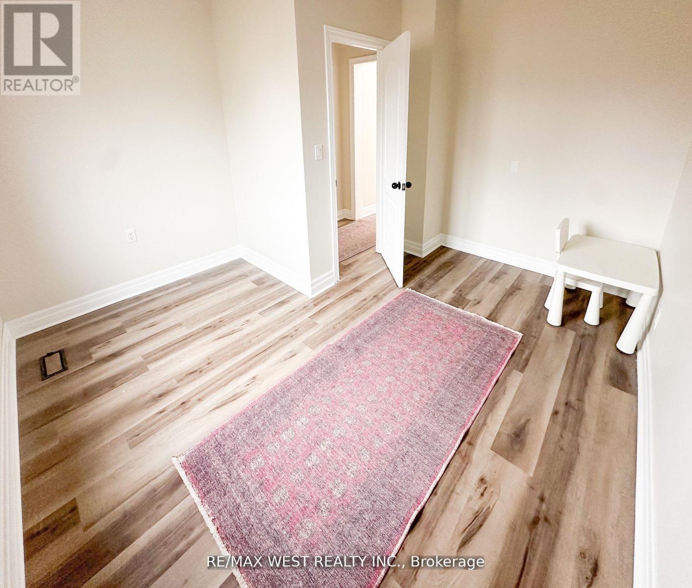 28 Concord Avenue, St. Catharines, Ontario  L2M 5N6 - Photo 12 - X12773438