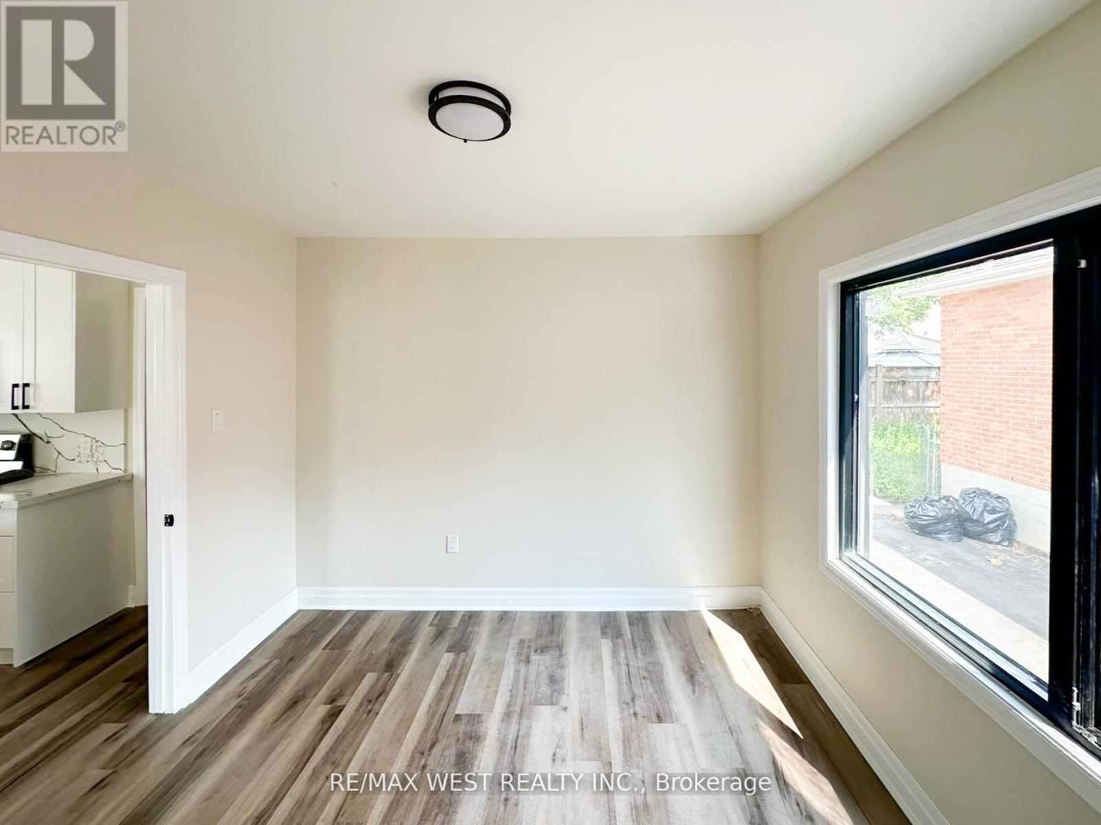 28 Concord Avenue, St. Catharines, Ontario  L2M 5N6 - Photo 15 - X12773438