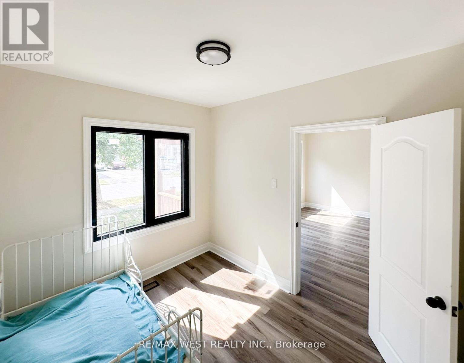 28 Concord Avenue, St. Catharines, Ontario  L2M 5N6 - Photo 18 - X12773438