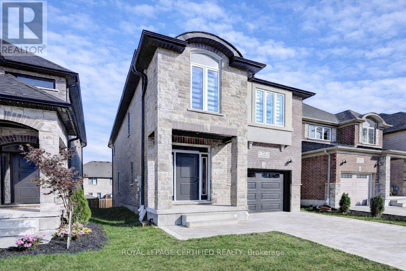 54 PONDCLIFFE DRIVE, Kitchener, Ontario