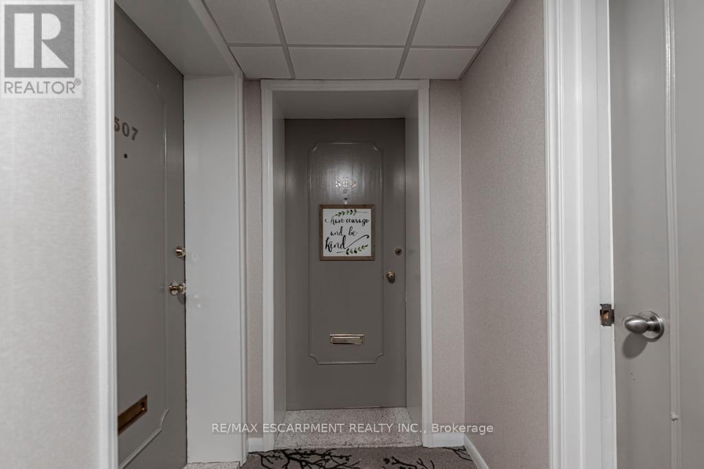 508 - 8 Woodman Drive S, Hamilton, Ontario  L8K 4C9 - Photo 2 - X12773466