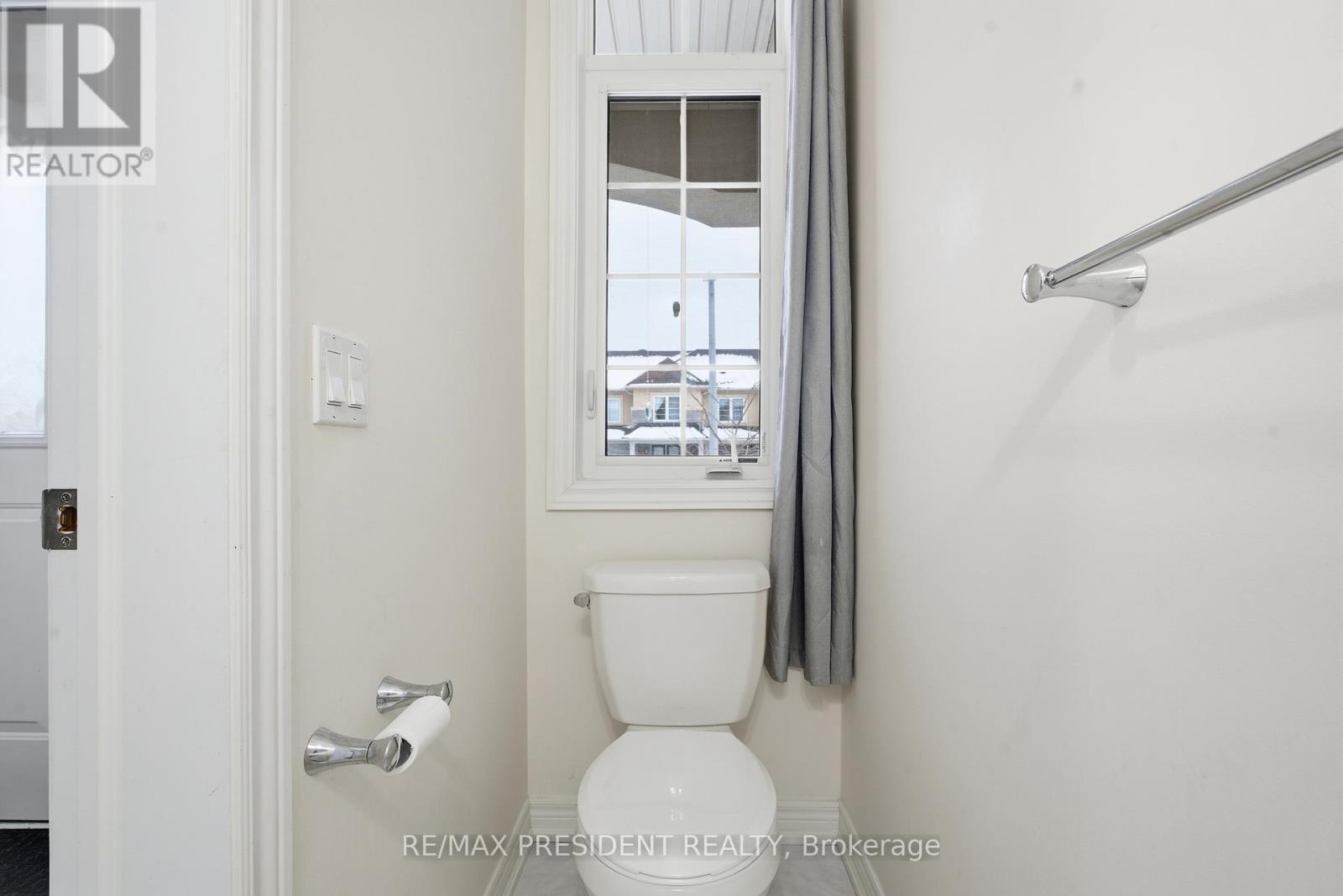 12 Beasley Grove, Hamilton, Ontario  L9K 0J7 - Photo 16 - X12773480